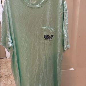 Vineyard vines shirt size large